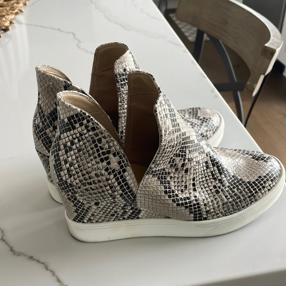 Mia wedge tennis shoes